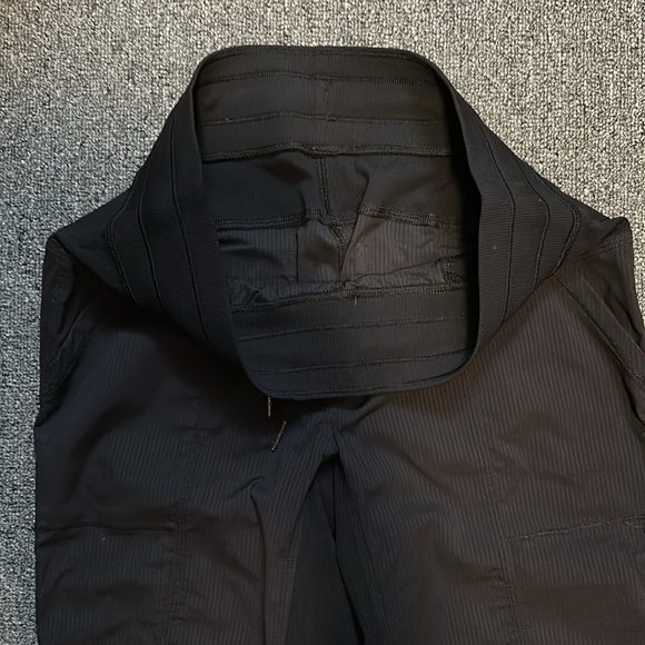 Lululemon Studio Dance Pants UNLINED Size 4 - Picture 2 of 3